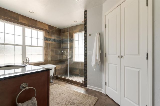 2017 Huntington Avenue, Nichols Hills, OK 73116