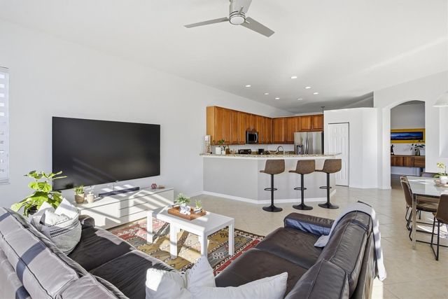 19430 Stonebrook Street, Weston, FL 33332