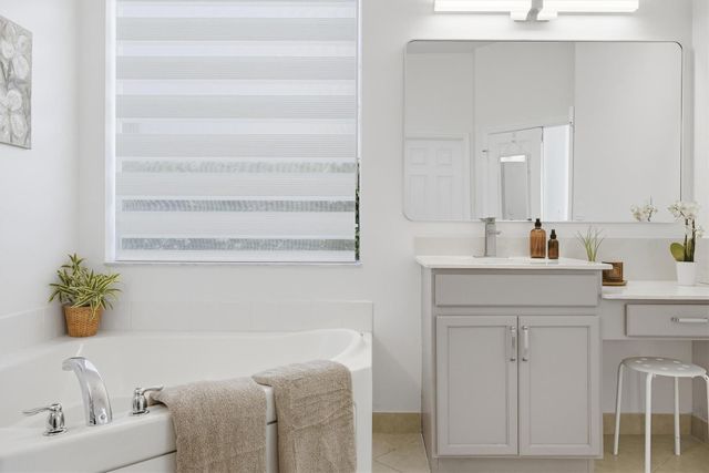 19430 Stonebrook Street, Weston, FL 33332