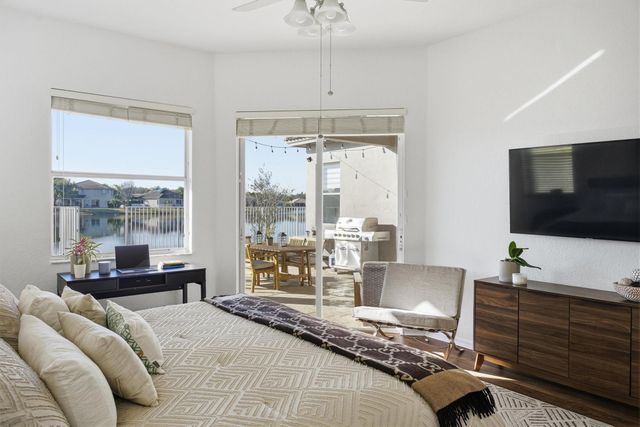 19430 Stonebrook Street, Weston, FL 33332