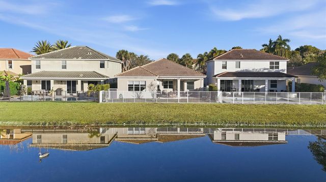 19430 Stonebrook Street, Weston, FL 33332