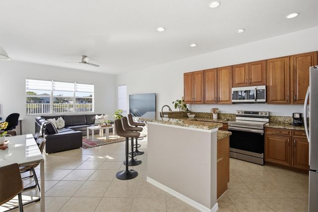 19430 Stonebrook Street, Weston, FL 33332