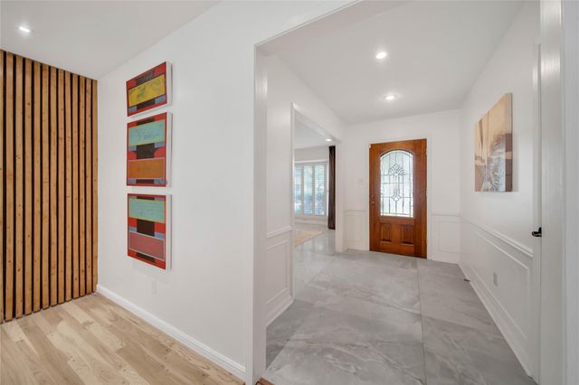 1030 Chantilly Lane, Houston, TX 77018