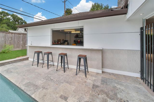 1030 Chantilly Lane, Houston, TX 77018