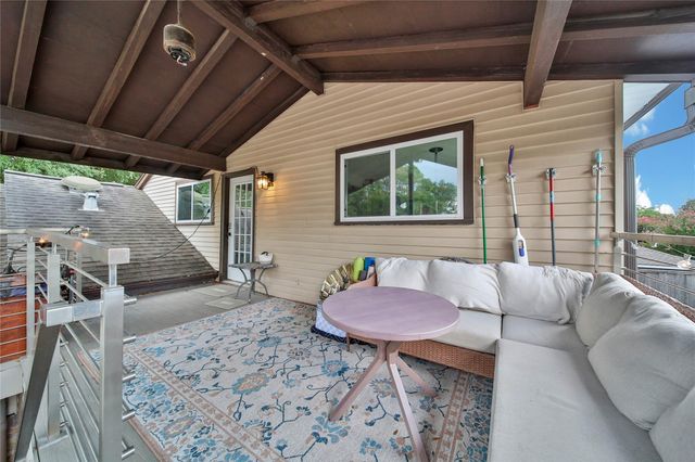 1030 Chantilly Lane, Houston, TX 77018
