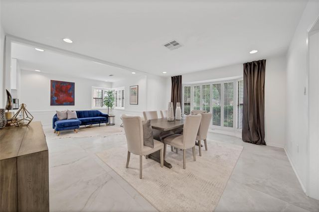 1030 Chantilly Lane, Houston, TX 77018
