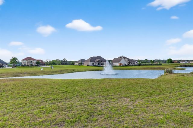 10905 Dauphine Street, Willis, TX 77318