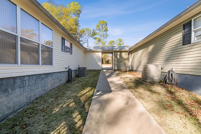 683 Calhoun Dr, Abbeville, AL 36310