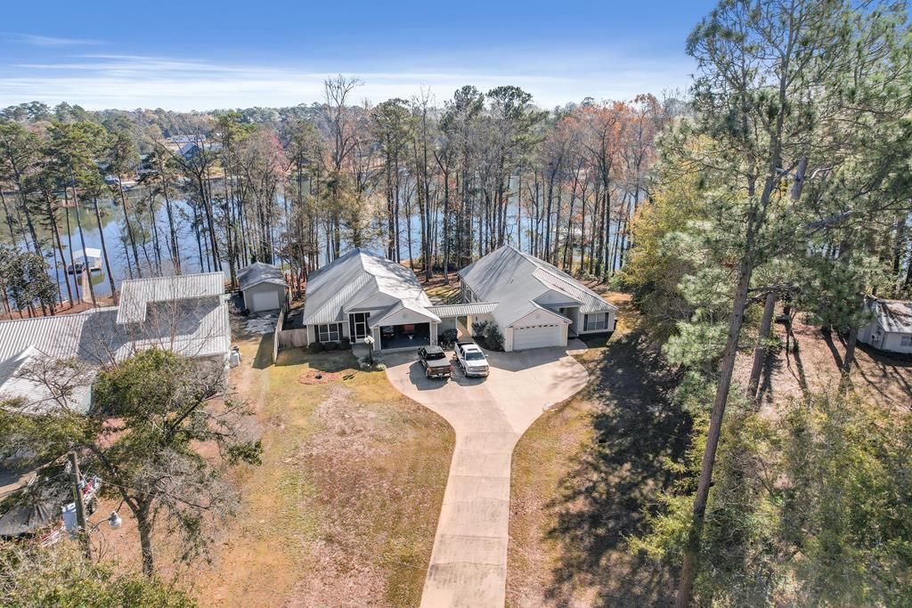 683 Calhoun Dr, Abbeville, AL 36310