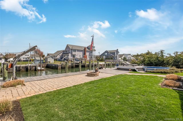 64 Highwater Avenue, Massapequa, NY 11758