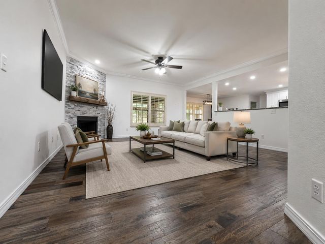 5752 S Winsor Drive, Battlefield, MO 65619