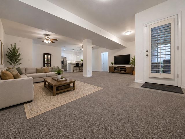 5752 S Winsor Drive, Battlefield, MO 65619