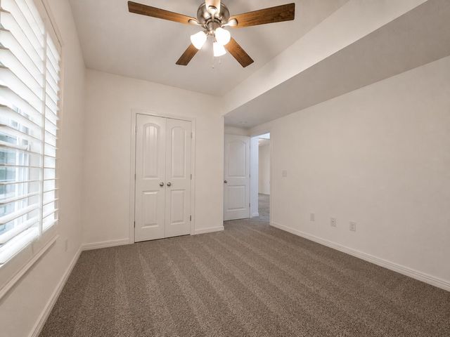 5752 S Winsor Drive, Battlefield, MO 65619