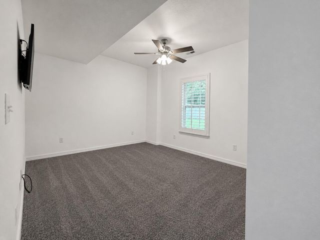 5752 S Winsor Drive, Battlefield, MO 65619