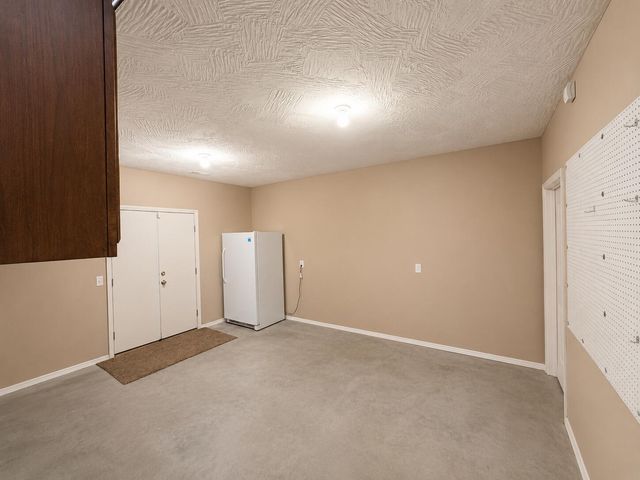 5752 S Winsor Drive, Battlefield, MO 65619