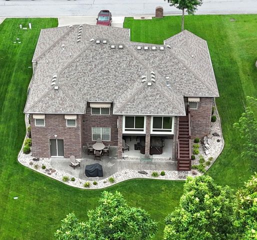 5752 S Winsor Drive, Battlefield, MO 65619