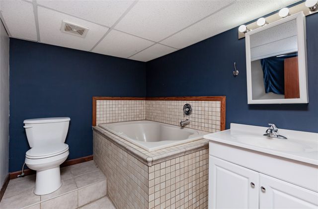 3414 E 35th Street, Des Moines, IA 50317