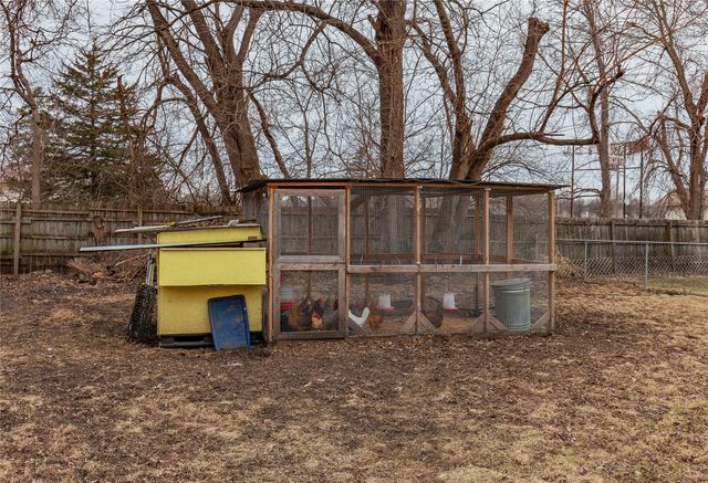 3414 E 35th Street, Des Moines, IA 50317