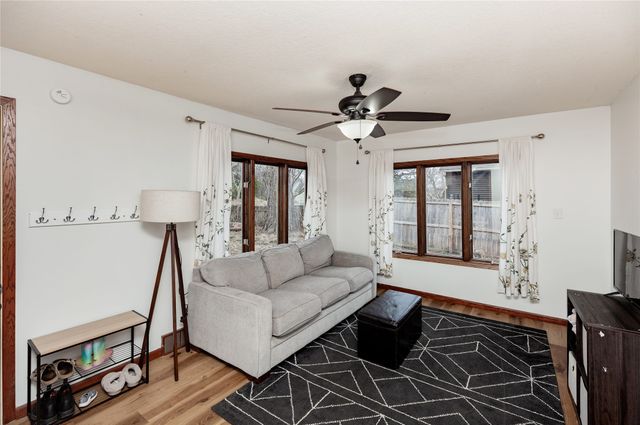 3414 E 35th Street, Des Moines, IA 50317