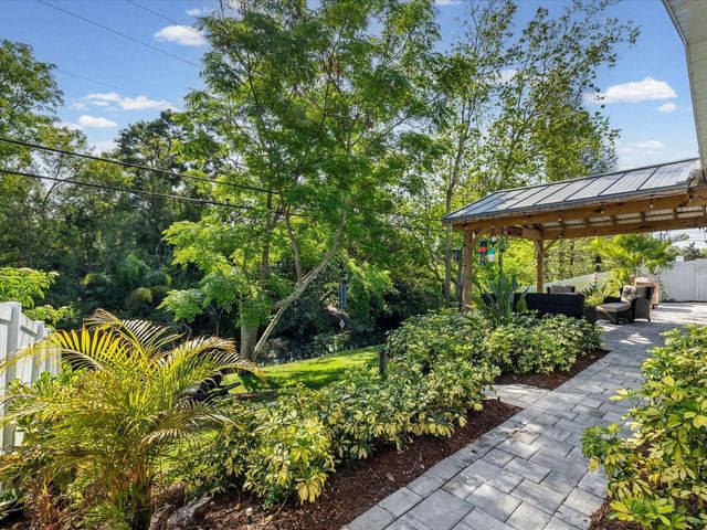 1405 EMBASSY DRIVE, Clearwater, FL 33764