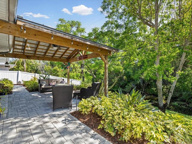 1405 EMBASSY DRIVE, Clearwater, FL 33764