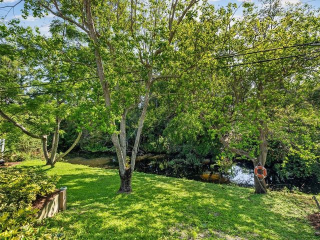 1405 EMBASSY DRIVE, Clearwater, FL 33764