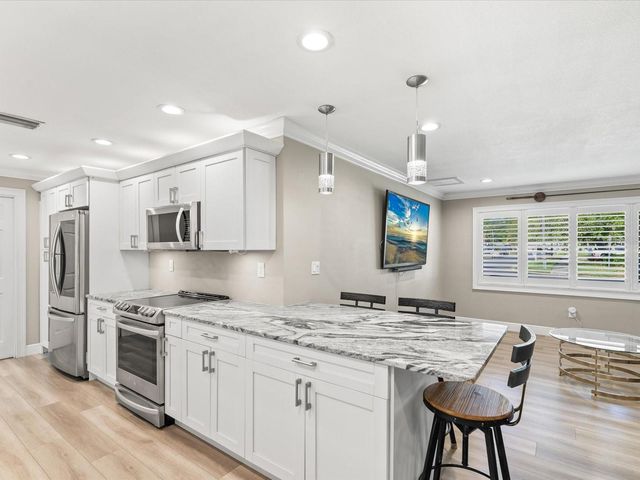 1405 EMBASSY DRIVE, Clearwater, FL 33764