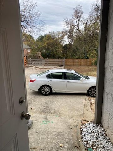 1394 Metropolitan SW Parkway, Atlanta, GA 30310