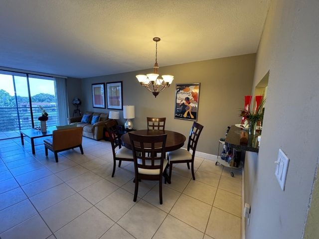 900 Colony Point Circle 407, Pembroke Pines, FL 33026