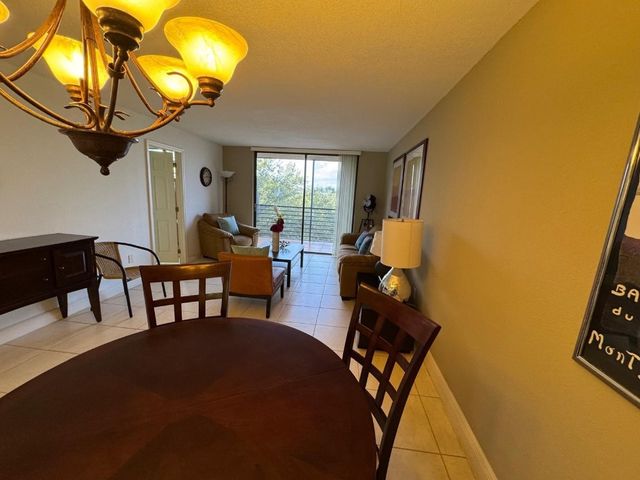 900 Colony Point Circle 407, Pembroke Pines, FL 33026