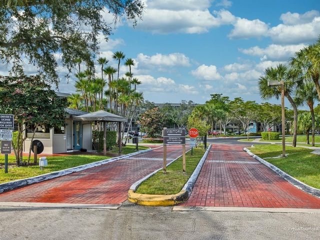 900 Colony Point Circle 407, Pembroke Pines, FL 33026