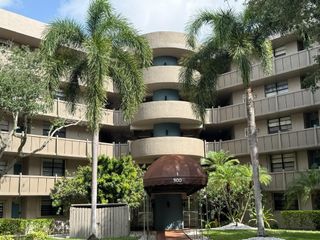 900 Colony Point Circle 407, Pembroke Pines, FL 33026