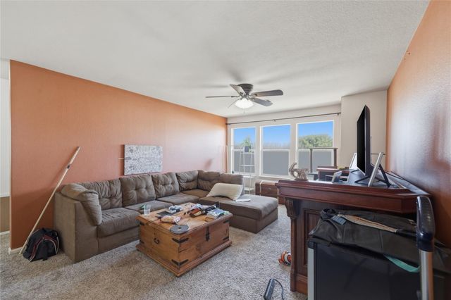 1303 Sunflower LN, San Marcos, TX 78666