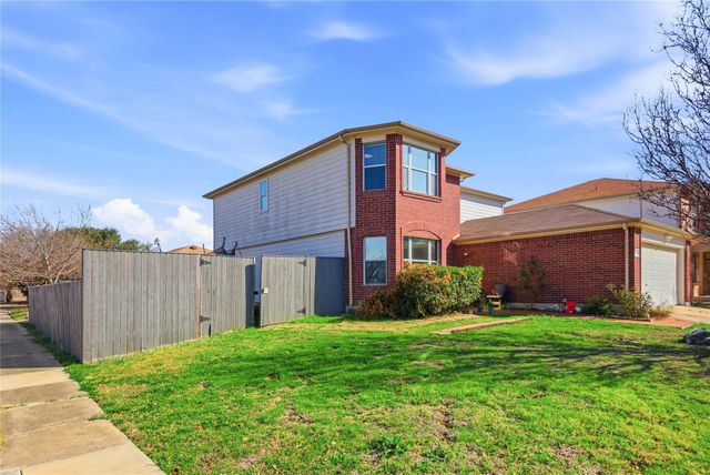 1303 Sunflower LN, San Marcos, TX 78666