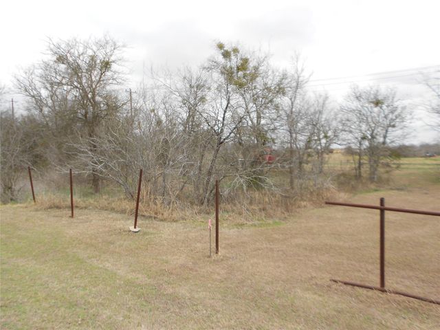 6612 Williamson RD, Creedmoor, TX 78610