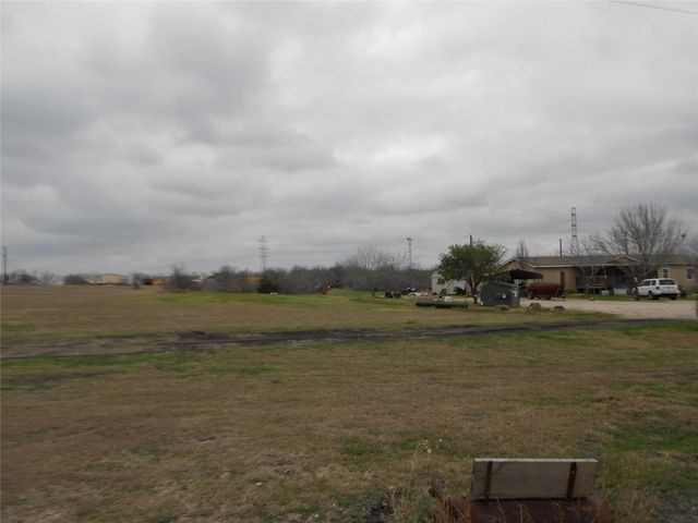 6612 Williamson RD, Creedmoor, TX 78610