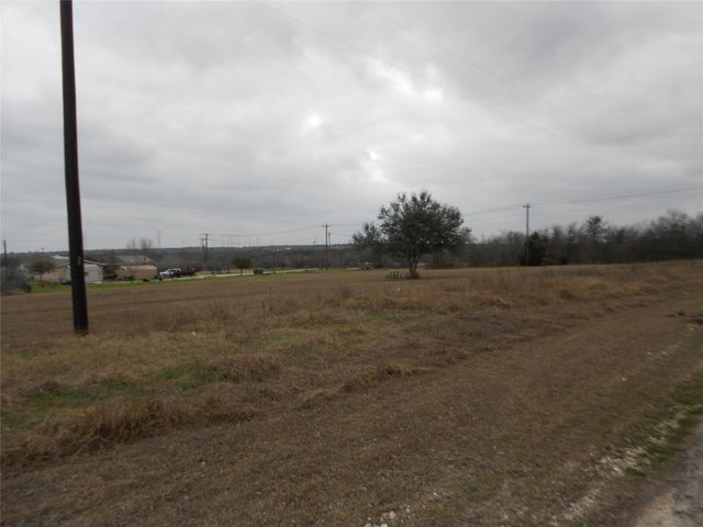 6612 Williamson RD, Creedmoor, TX 78610