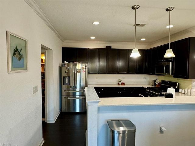 4080 Trenwith LN, Virginia Beach, VA 23456