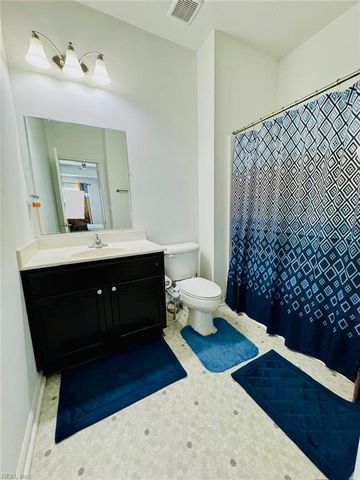 4080 Trenwith LN, Virginia Beach, VA 23456