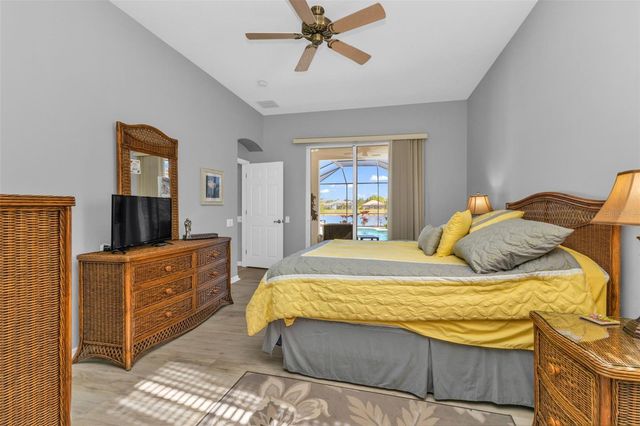 1989 COCONUT PALM CIRCLE, North Port, FL 34288