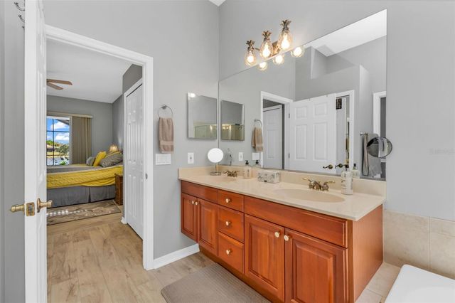 1989 COCONUT PALM CIRCLE, North Port, FL 34288