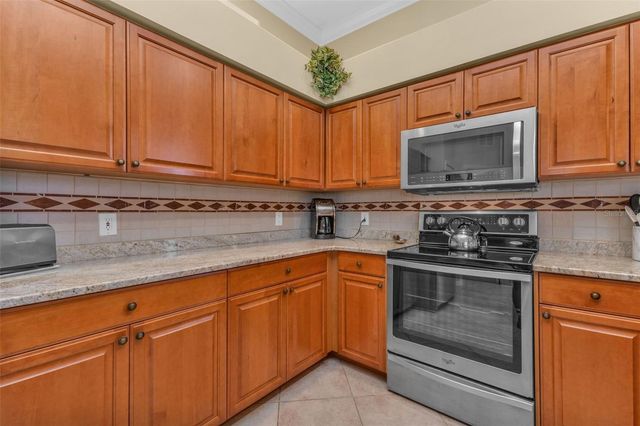 1989 COCONUT PALM CIRCLE, North Port, FL 34288