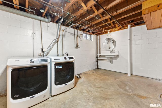 2721 30TH Avenue, Rock Island, IL 61201