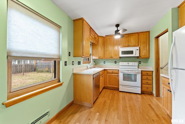 2721 30TH Avenue, Rock Island, IL 61201