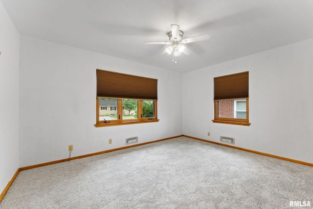 2721 30TH Avenue, Rock Island, IL 61201