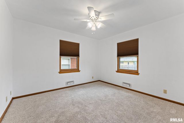 2721 30TH Avenue, Rock Island, IL 61201