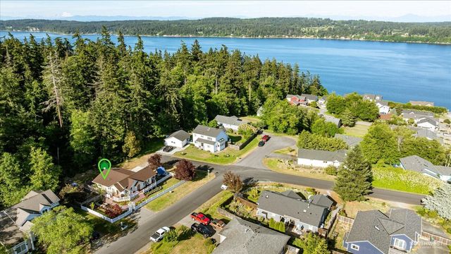 1355 Sealawn Boulevard, Freeland, WA 98249