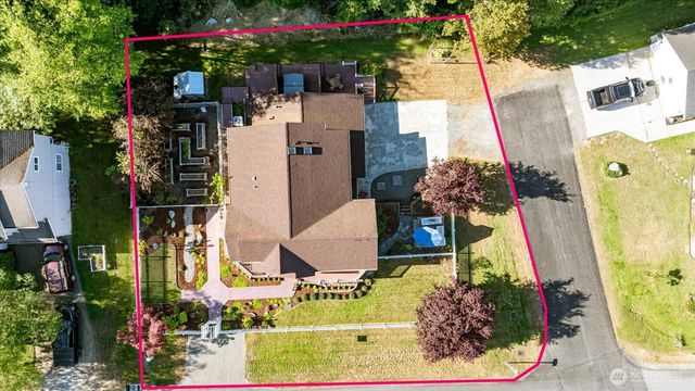 1355 Sealawn Boulevard, Freeland, WA 98249