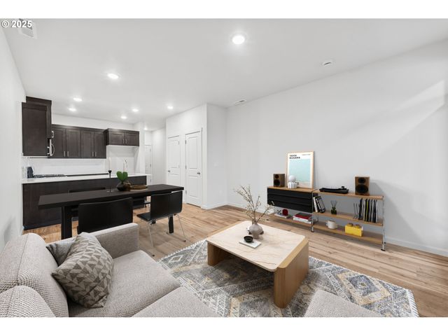 3683 Sw 209th Ave, Hillsboro, OR 97123