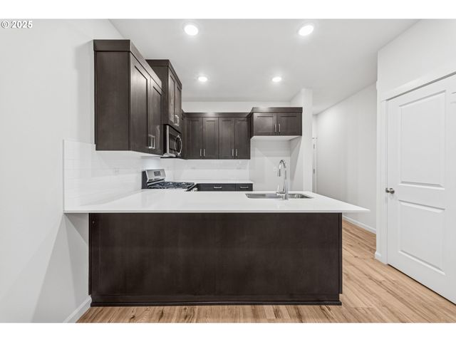 3683 Sw 209th Ave, Hillsboro, OR 97123